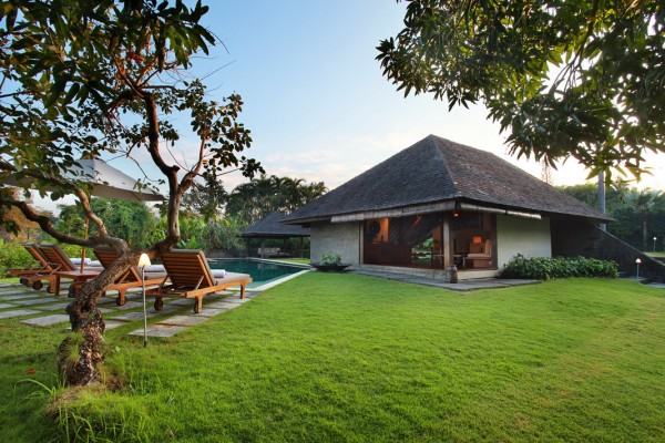 Petitenget,Bali,Indonesia,6 Bedrooms,6 Bathrooms,Villa,MLS ID