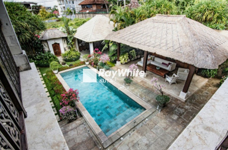 Jimbaran,Bali,Indonesia,3 Bedrooms,3 Bathrooms,Villa,MLS ID