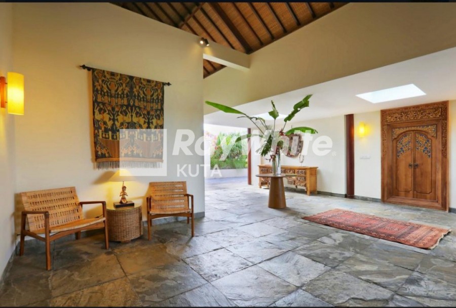 Jimbaran,Bali,Indonesia,4 Bedrooms,5 Bathrooms,Villa,MLS ID