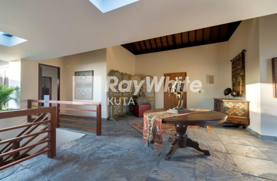 Jimbaran,Bali,Indonesia,4 Bedrooms,5 Bathrooms,Villa,MLS ID