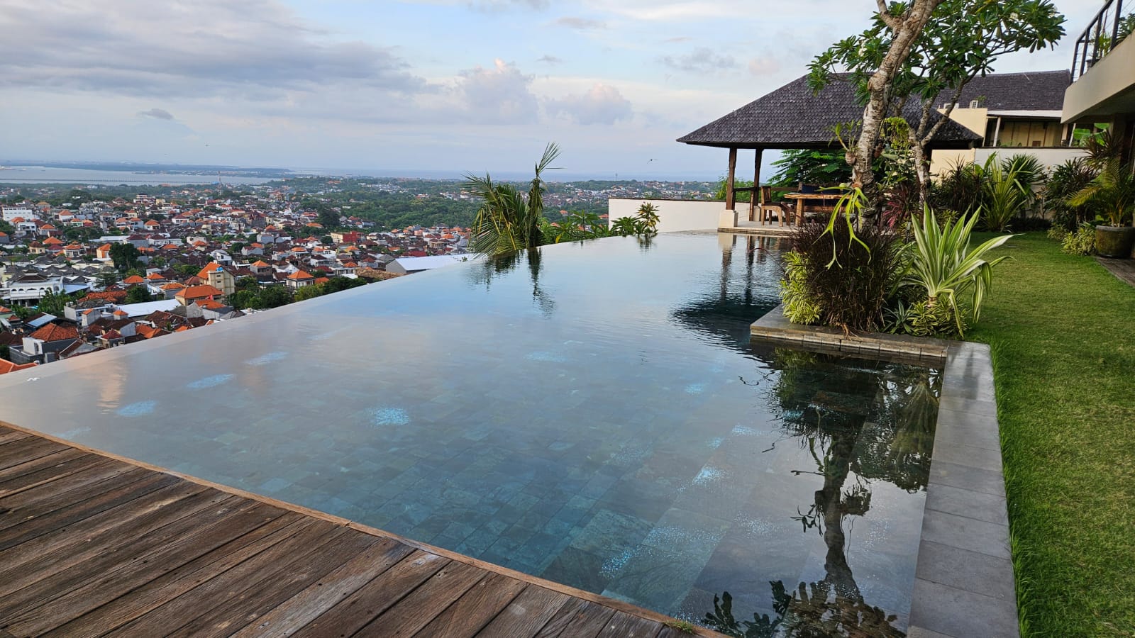 Jimbaran,Bali,Indonesia,4 Bedrooms,5 Bathrooms,Villa,MLS ID