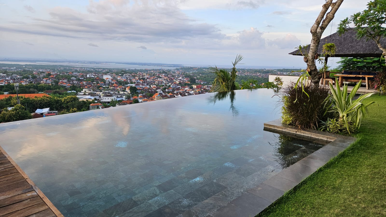 Jimbaran,Bali,Indonesia,4 Bedrooms,5 Bathrooms,Villa,MLS ID