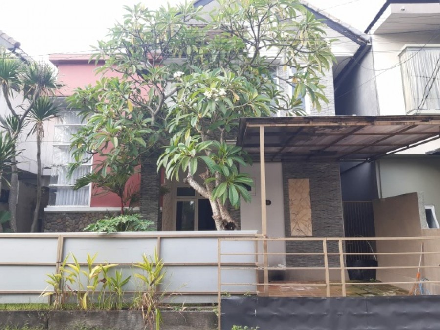 Denpasar,Bali,Indonesia,4 Bedrooms,2 Bathrooms,Residential,MLS ID