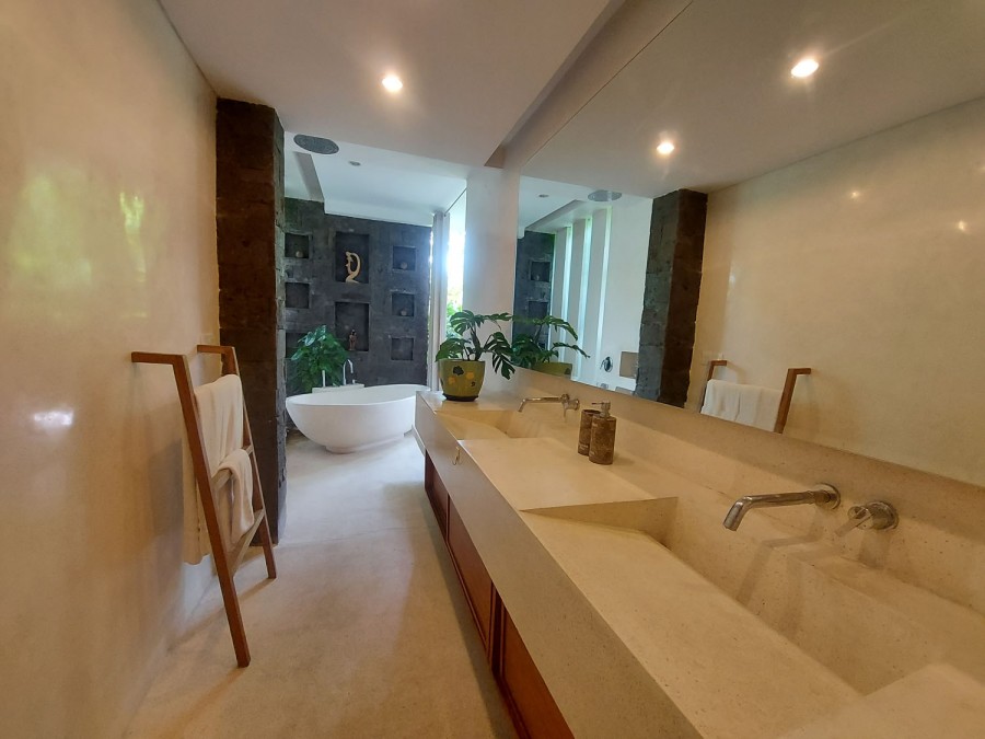 Seminyak,Bali,Indonesia,3 Bedrooms,3 Bathrooms,Villa,MLS ID