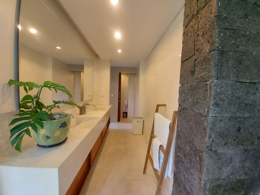 Seminyak,Bali,Indonesia,3 Bedrooms,3 Bathrooms,Villa,MLS ID