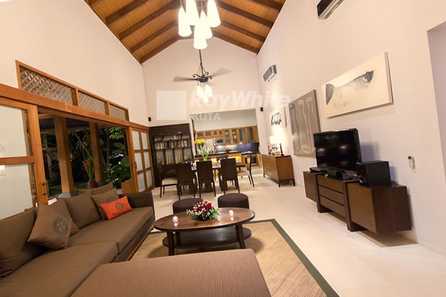 Seminyak,Bali,Indonesia,4 Bedrooms,4 Bathrooms,Villa,MLS ID