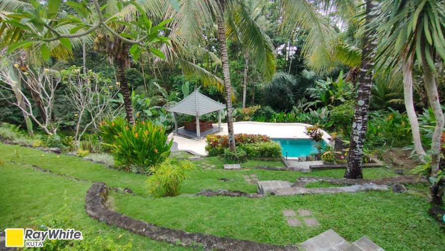 Ubud,Bali,Indonesia,5 Bedrooms,4 Bathrooms,Villa,MLS ID