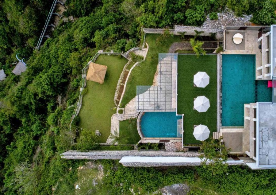 Uluwatu,Bali,Indonesia,5 Bedrooms,5 Bathrooms,Villa,MLS ID