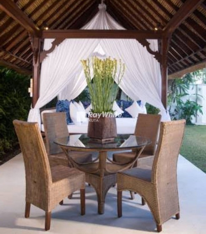 Seminyak,Bali,Indonesia,4 Bedrooms,4 Bathrooms,Villa,MLS ID