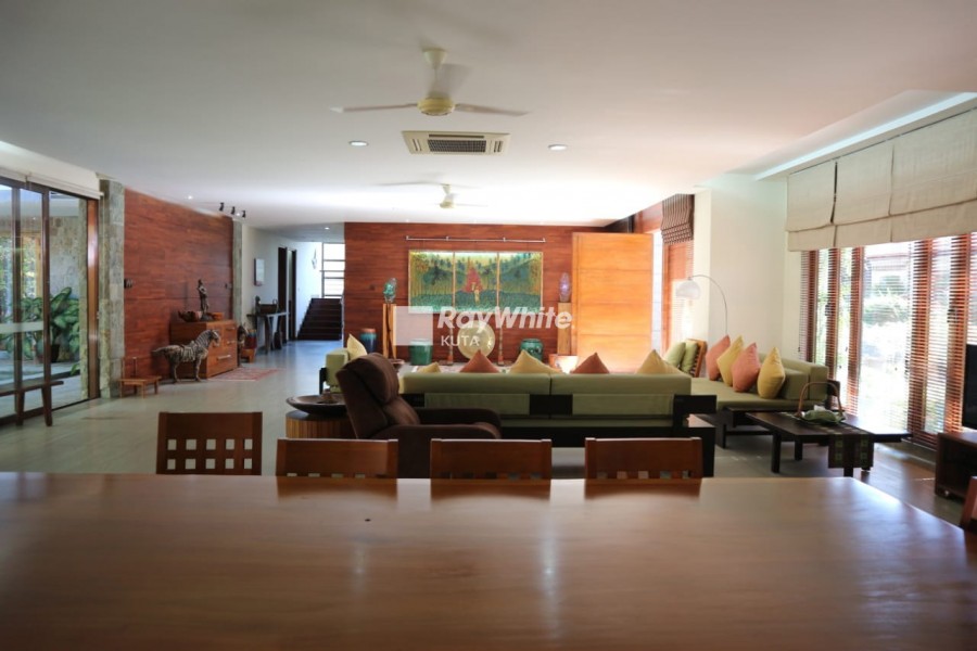 Jimbaran,Bali,Indonesia,5 Bedrooms,7 Bathrooms,Villa,MLS ID