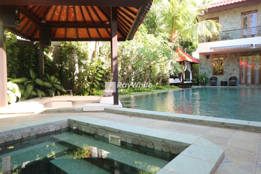 Jimbaran,Bali,Indonesia,5 Bedrooms,7 Bathrooms,Villa,MLS ID