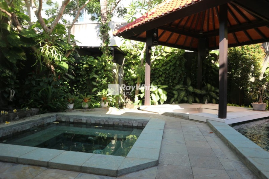 Jimbaran,Bali,Indonesia,5 Bedrooms,7 Bathrooms,Villa,MLS ID