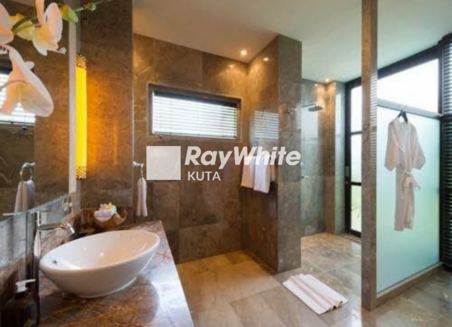 Jimbaran,Bali,Indonesia,5 Bedrooms,5 Bathrooms,Villa,MLS ID