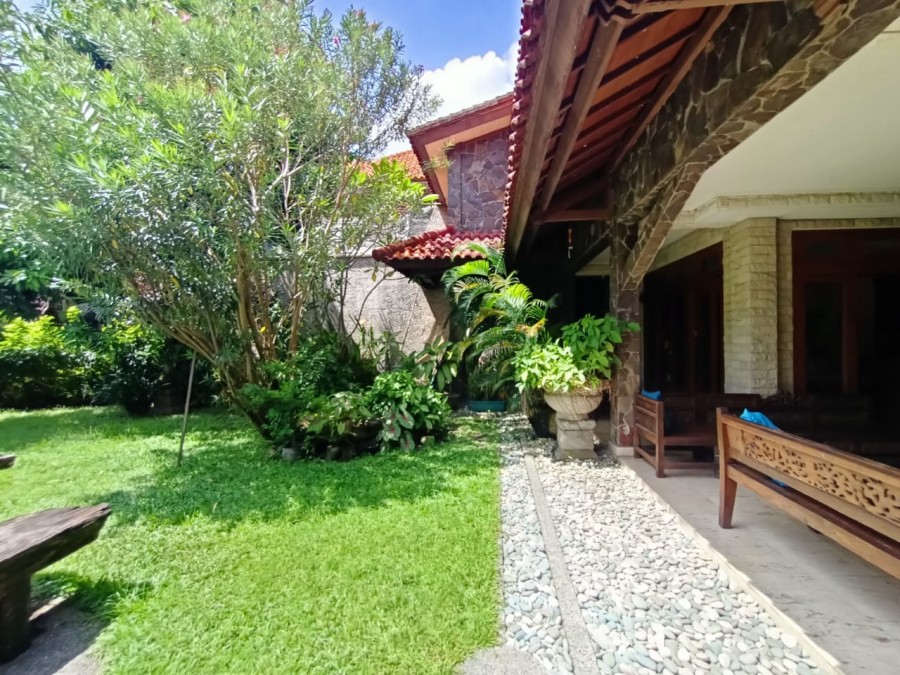 Petitenget,Bali,Indonesia,5 Bedrooms,5 Bathrooms,Villa,MLS ID