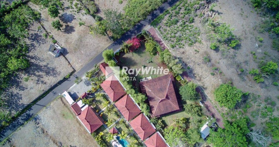 Pecatu,Bali,Indonesia,3 Bedrooms,5 Bathrooms,Villa,MLS ID