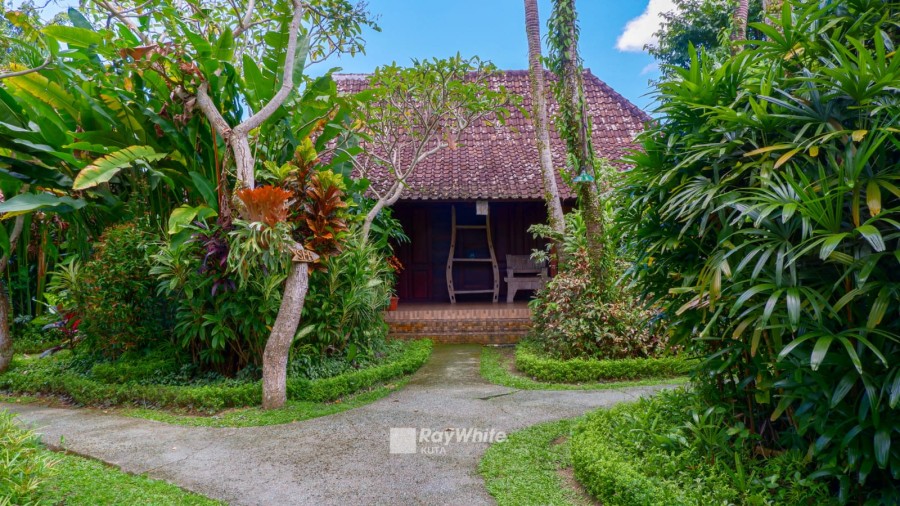 Ubud,Bali,Indonesia,40 Bedrooms,Hotel,MLS ID