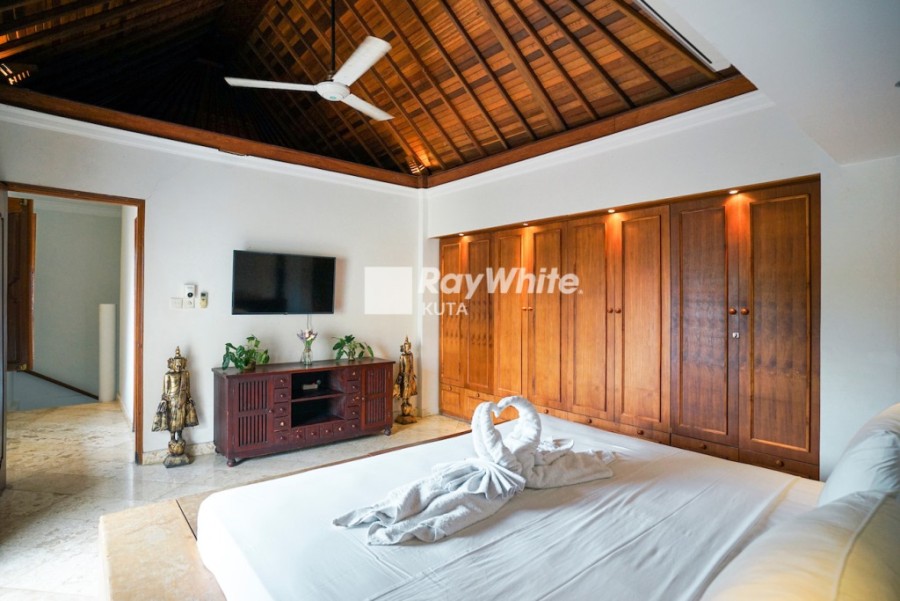 Ungasan,Bali,Indonesia,4 Bedrooms,2 Bathrooms,Villa,MLS ID
