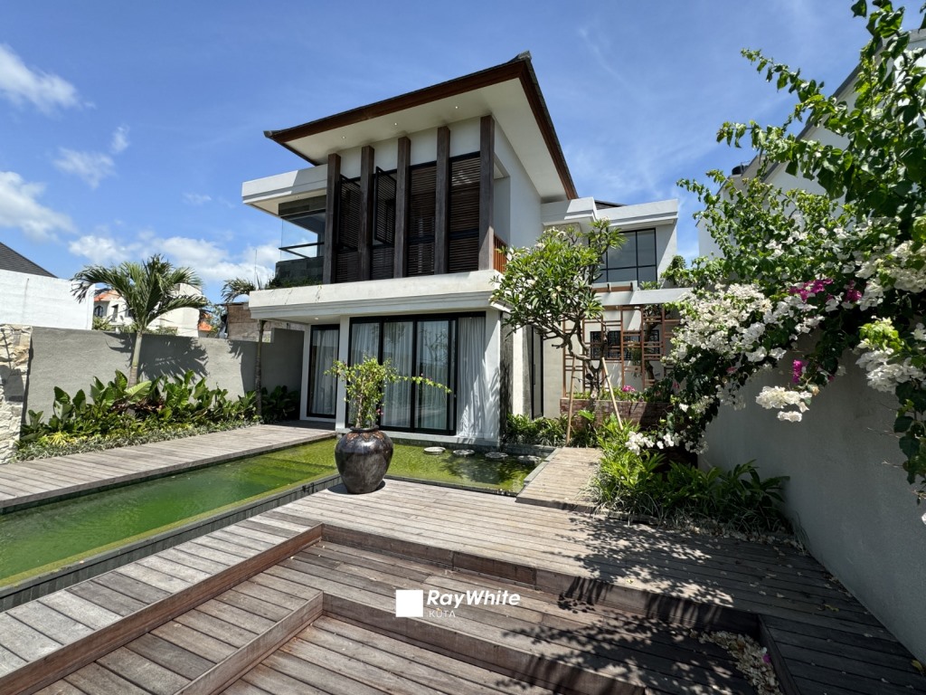 Jimbaran,Bali,Indonesia,3 Bedrooms,3 Bathrooms,Villa,MLS ID