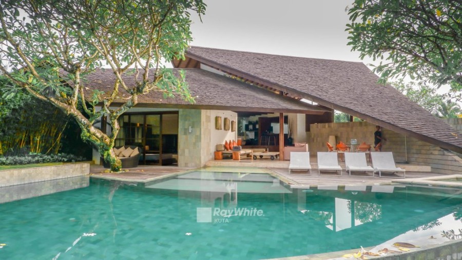 Petitenget,Bali,Indonesia,3 Bedrooms,3 Bathrooms,Villa,MLS ID