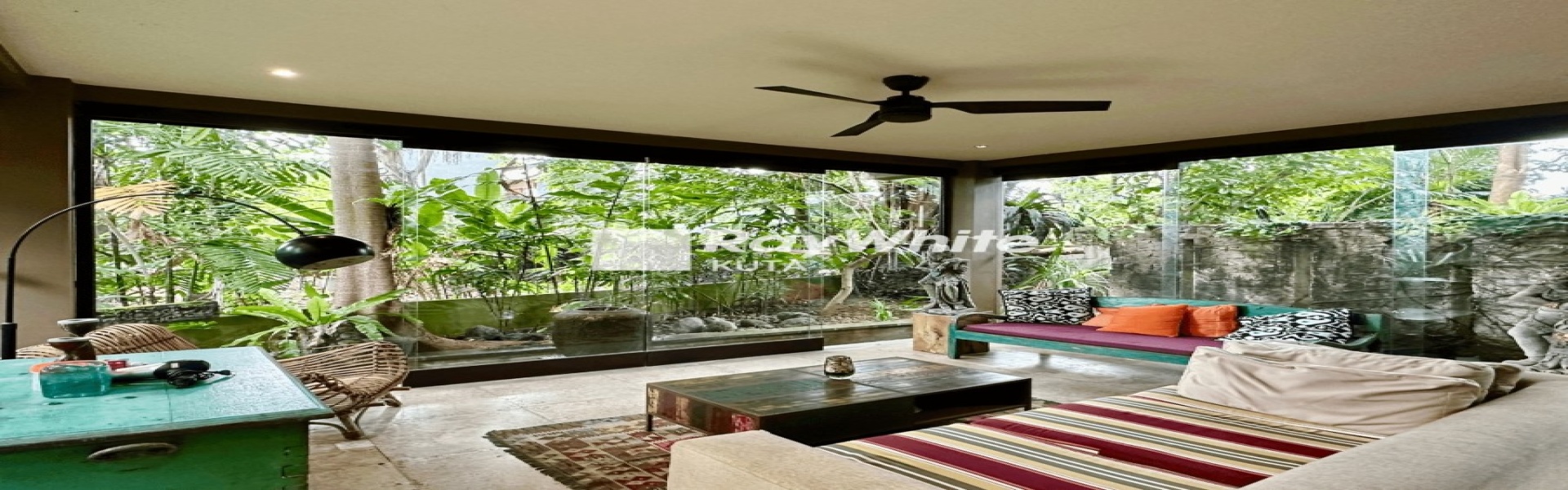 Kerobokan,Bali,Indonesia,5 Bedrooms,5 Bathrooms,Villa,MLS ID