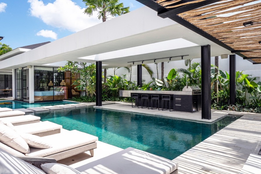 Canggu,Bali,Indonesia,6 Bedrooms,6 Bathrooms,Villa,MLS ID