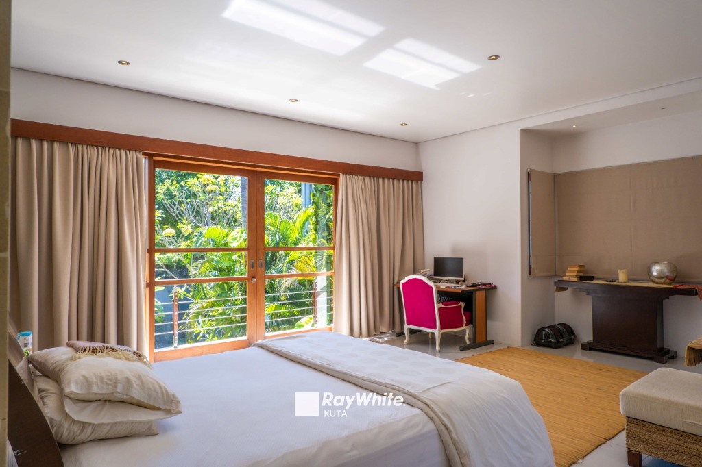 Denpasar,Bali,Indonesia,4 Bedrooms,3 Bathrooms,Residential,MLS ID 1073