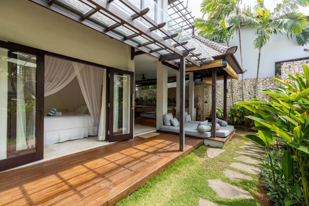 Pecatu,Bali,Indonesia,6 Bedrooms,2 Bathrooms,Villa,MLS ID 1084