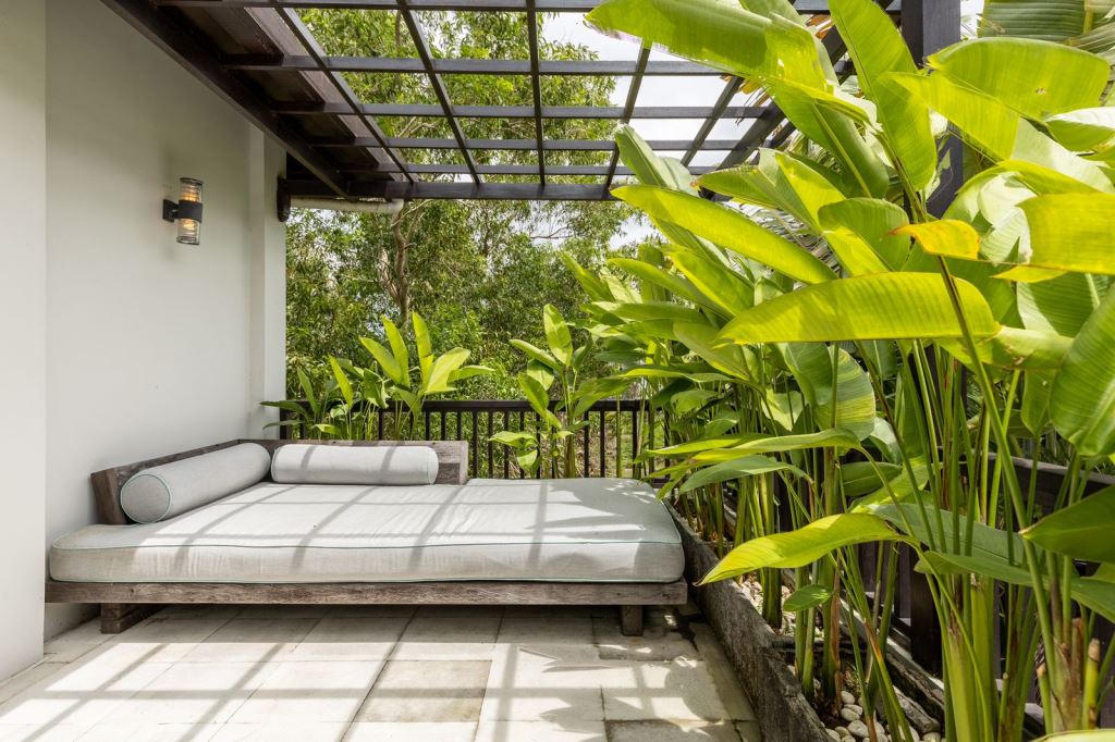 Pecatu,Bali,Indonesia,6 Bedrooms,2 Bathrooms,Villa,MLS ID 1084