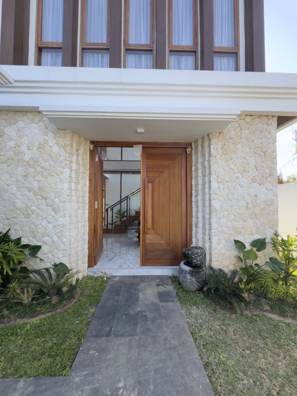Nusa Dua,Bali,Indonesia,4 Bedrooms,5 Bathrooms,Villa,MLS ID 1223