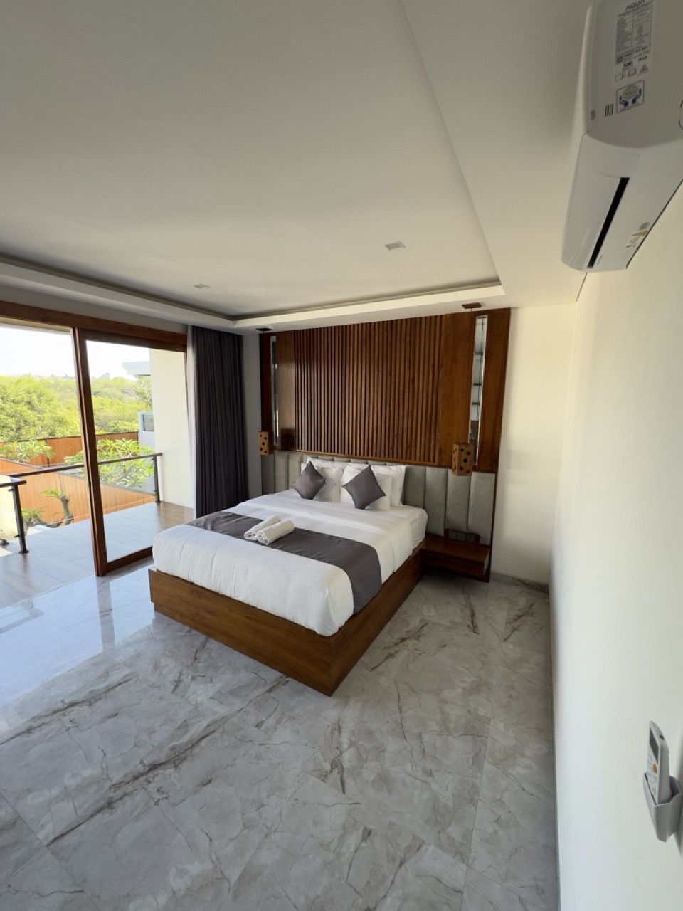 Nusa Dua,Bali,Indonesia,4 Bedrooms,5 Bathrooms,Villa,MLS ID 1223