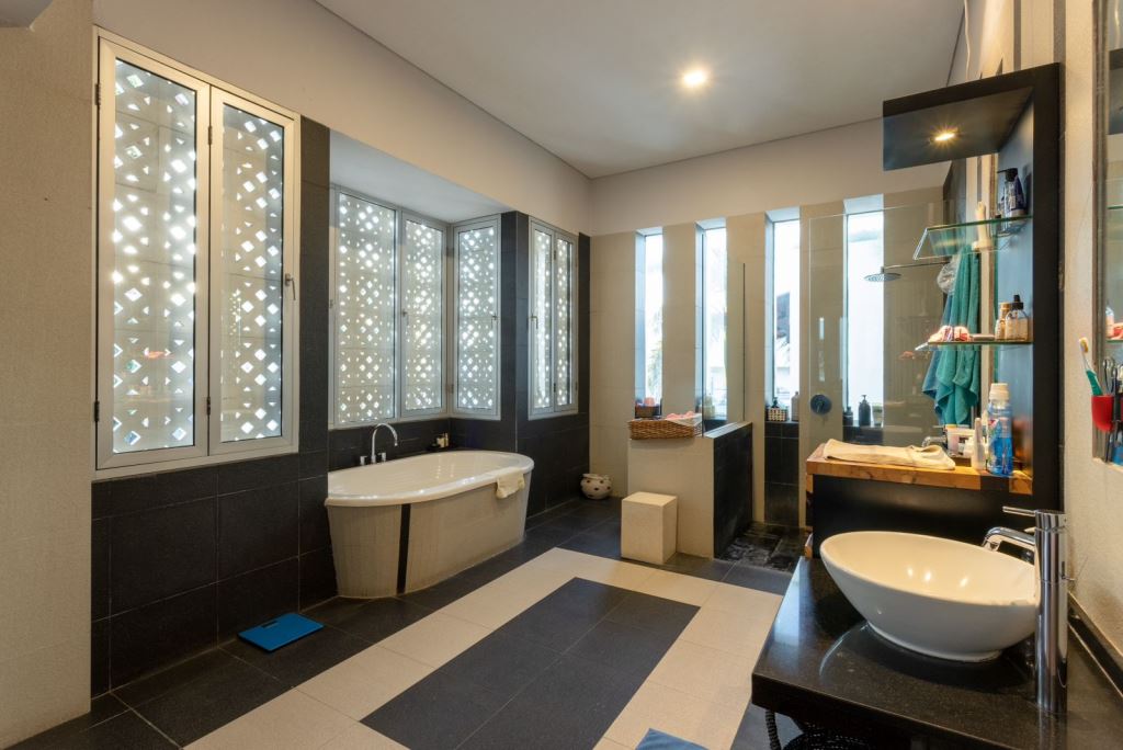 Jimbaran,Bali,Indonesia,4 Bedrooms,4 Bathrooms,Villa,MLS ID 1278