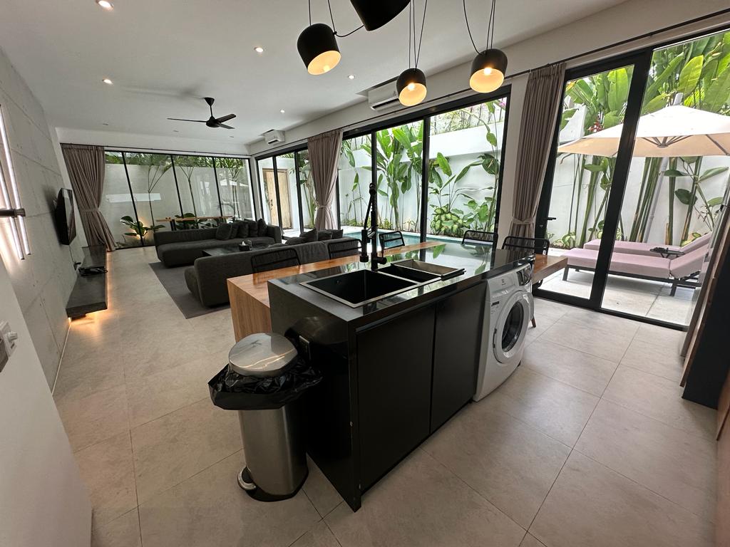 Umalas,Bali,Indonesia,2 Bedrooms,3 Bathrooms,Villa,MLS ID 1396