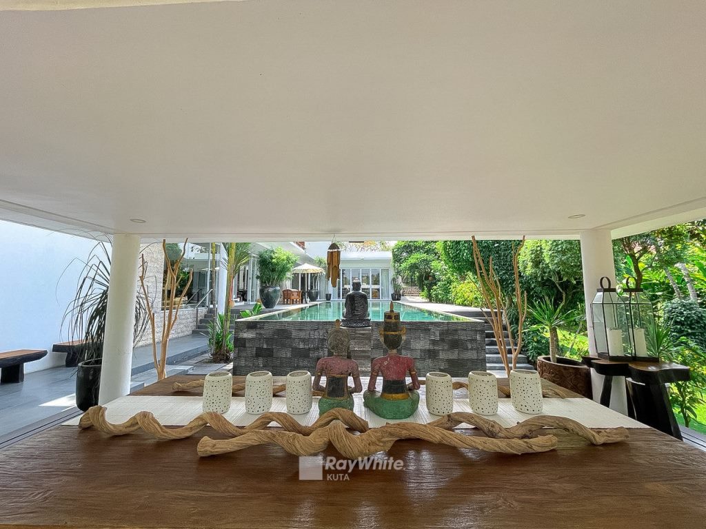 Canggu,Bali,Indonesia,6 Bedrooms,7 Bathrooms,Villa,MLS ID 1398