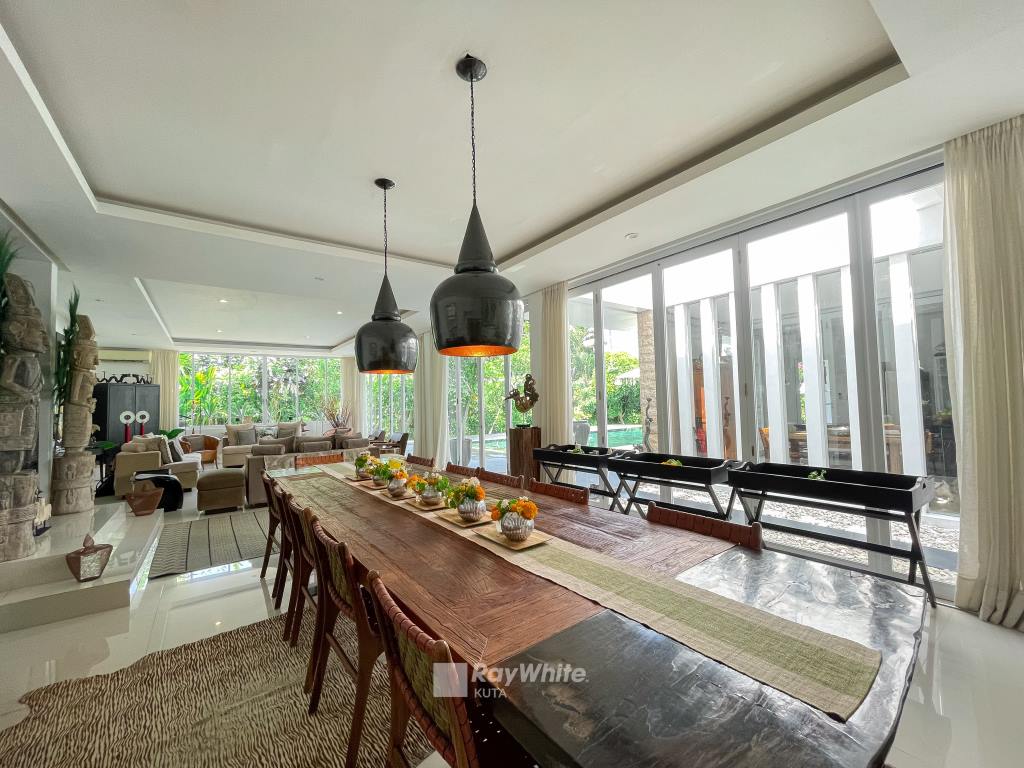 Canggu,Bali,Indonesia,6 Bedrooms,7 Bathrooms,Villa,MLS ID 1398