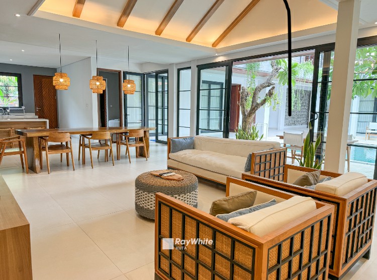 Kuta,Bali,Indonesia,8 Bedrooms,9 Bathrooms,Villa,MLS ID 1403