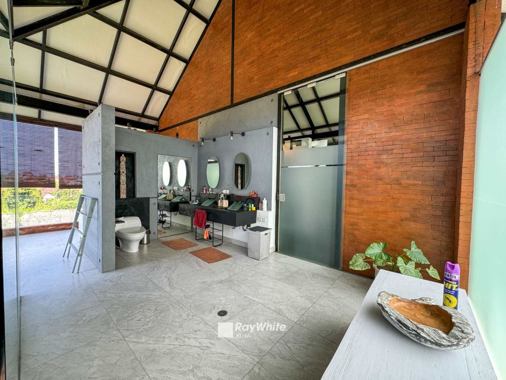 Kerobokan,Bali,Indonesia,3 Bedrooms,3 Bathrooms,Villa,MLS ID 1411