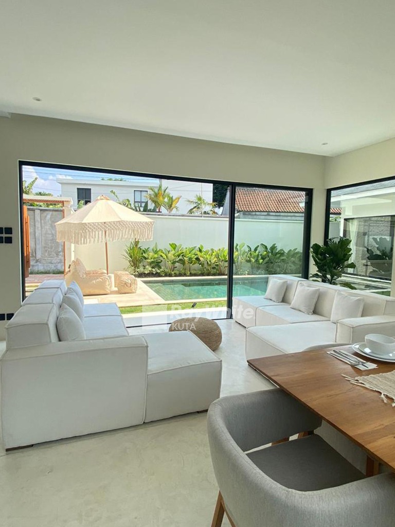 Seminyak,Bali,Indonesia,4 Bedrooms,4 Bathrooms,Villa,MLS ID 1489