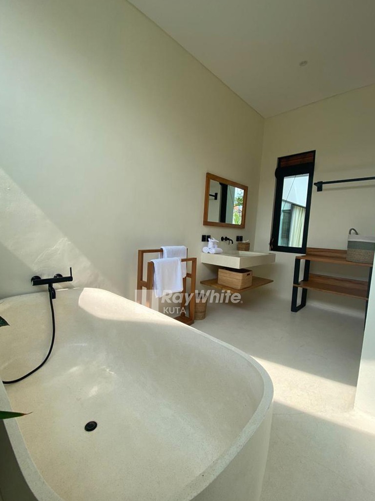 Seminyak,Bali,Indonesia,4 Bedrooms,4 Bathrooms,Villa,MLS ID 1489