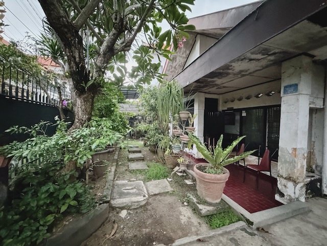 Denpasar,Bali,Indonesia,7 Bedrooms,3 Bathrooms,Residential,MLS ID 1531