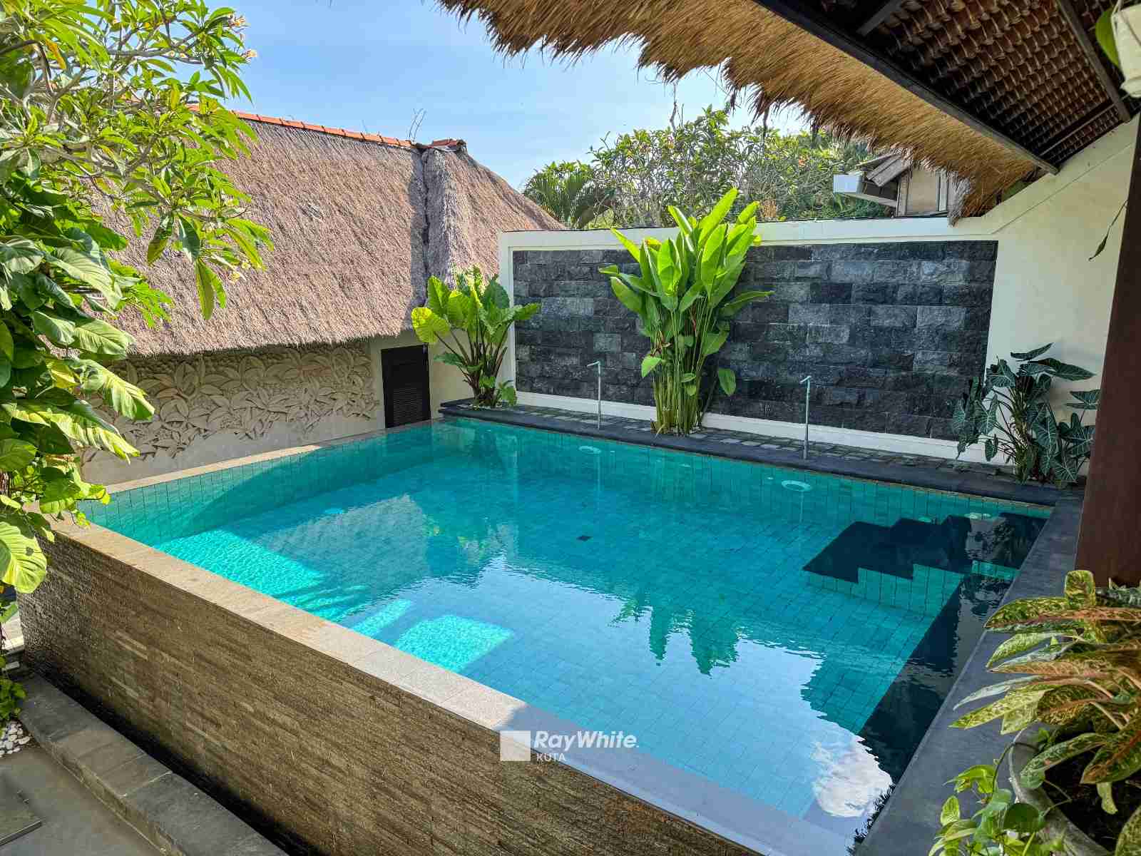 Jimbaran,Bali,Indonesia,3 Bedrooms,3 Bathrooms,Villa,MLS ID 1628