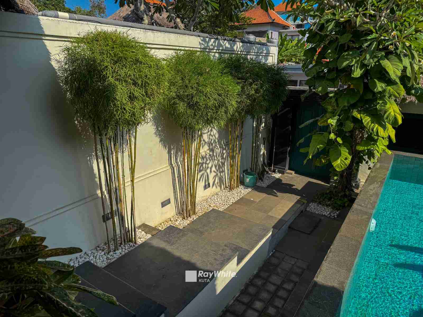 Jimbaran,Bali,Indonesia,3 Bedrooms,3 Bathrooms,Villa,MLS ID 1628