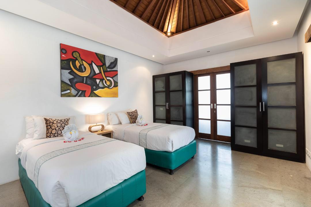 Seminyak,Bali,Indonesia,3 Bedrooms,3 Bathrooms,Villa,MLS ID 1664