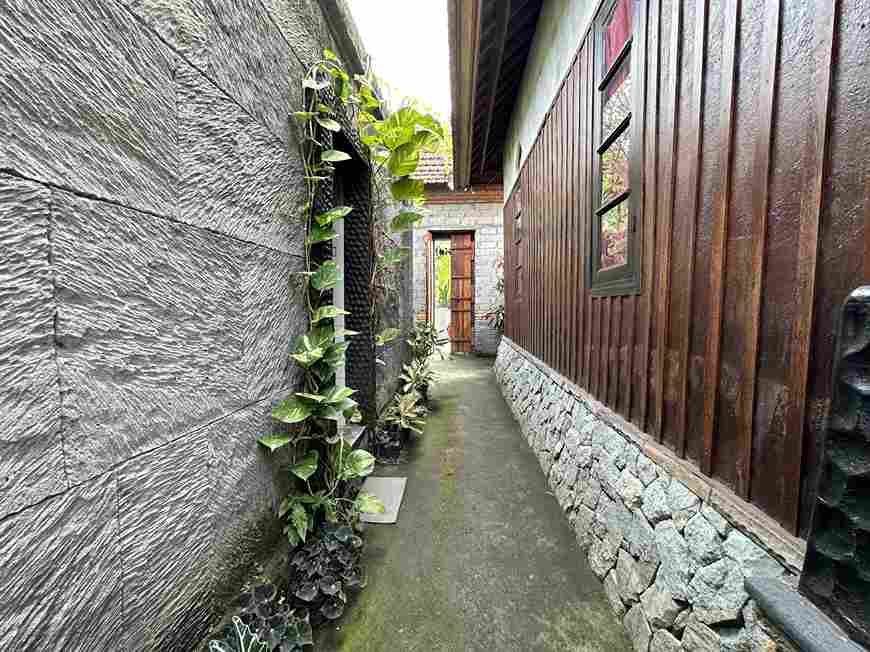 Gianyar,Bali,Indonesia,4 Bedrooms,3 Bathrooms,Residential,MLS ID 1672