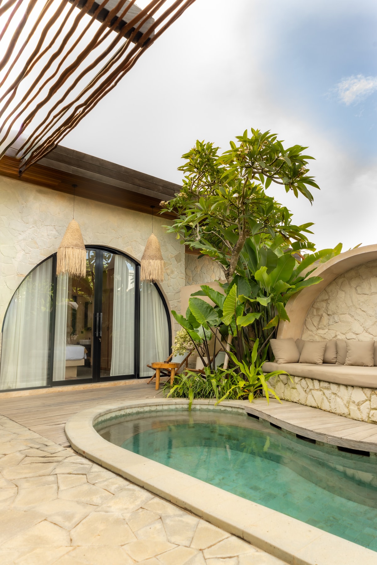 Uluwatu,Bali,Indonesia,3 Bedrooms,3 Bathrooms,Villa,MLS ID 1683