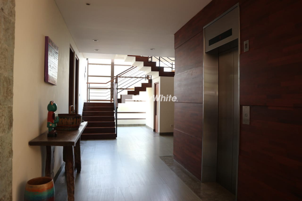 Jimbaran,Bali,Indonesia,5 Bedrooms,5 Bathrooms,Villa,MLS ID 1690