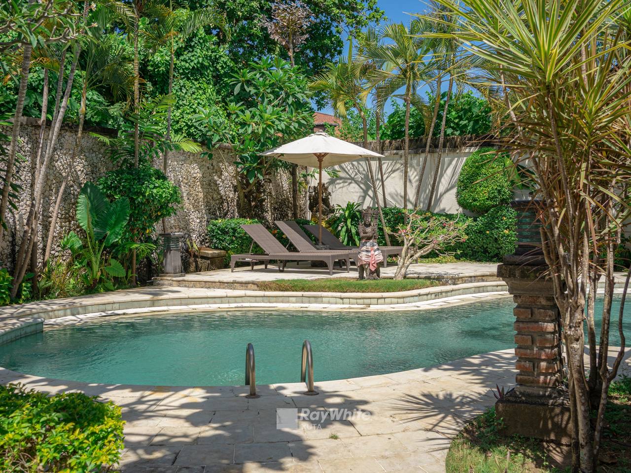 Legian,Bali,Indonesia,3 Bedrooms,3 Bathrooms,Villa,MLS ID 1705