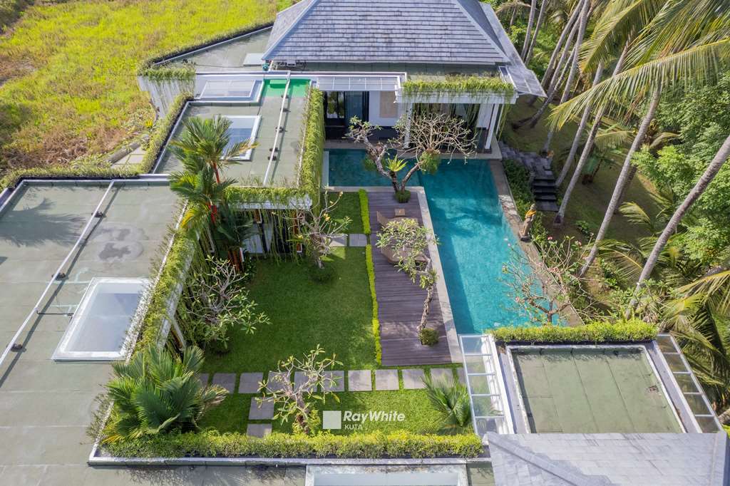 Ubud,Bali,Indonesia,4 Bedrooms,4 Bathrooms,Residential,MLS ID 1712