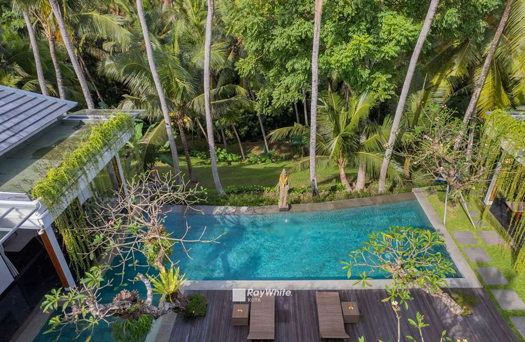 Ubud,Bali,Indonesia,4 Bedrooms,4 Bathrooms,Residential,MLS ID 1712