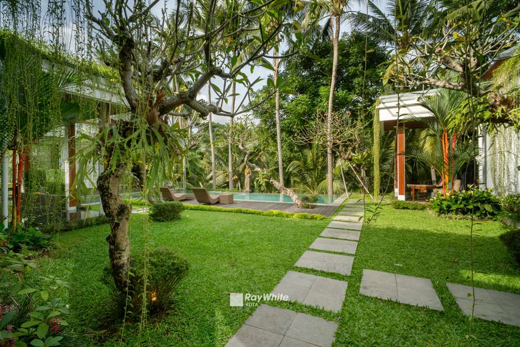 Ubud,Bali,Indonesia,4 Bedrooms,4 Bathrooms,Residential,MLS ID 1712