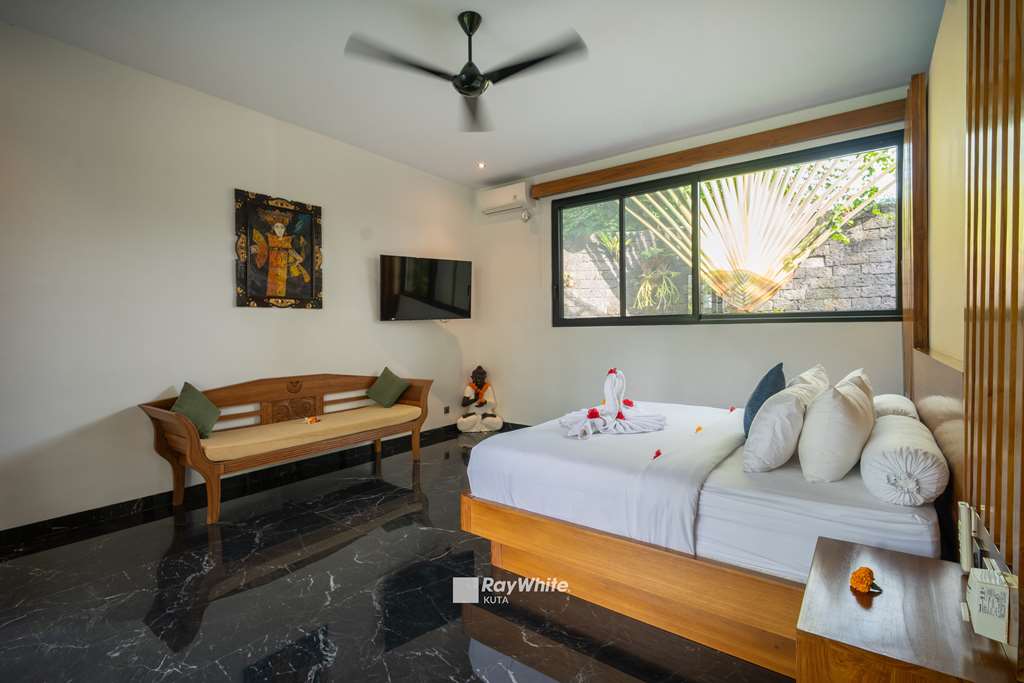 Ubud,Bali,Indonesia,4 Bedrooms,4 Bathrooms,Residential,MLS ID 1712